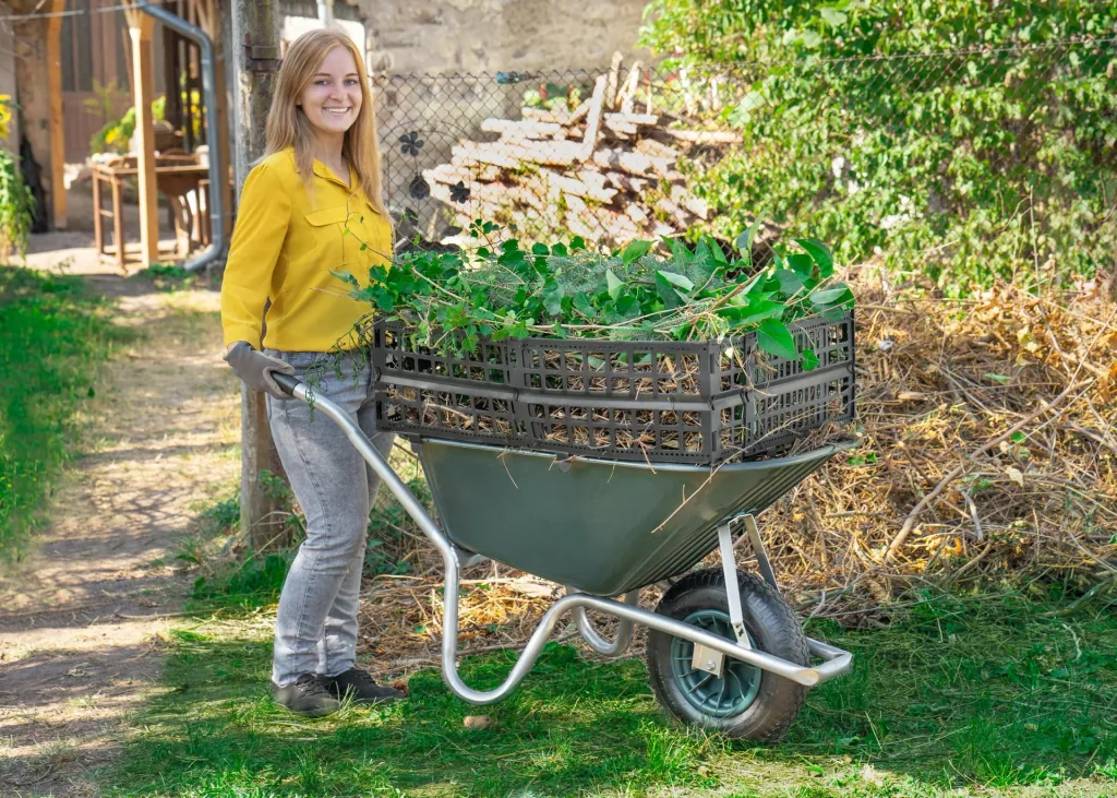 Flexible wheelbarrow attachment