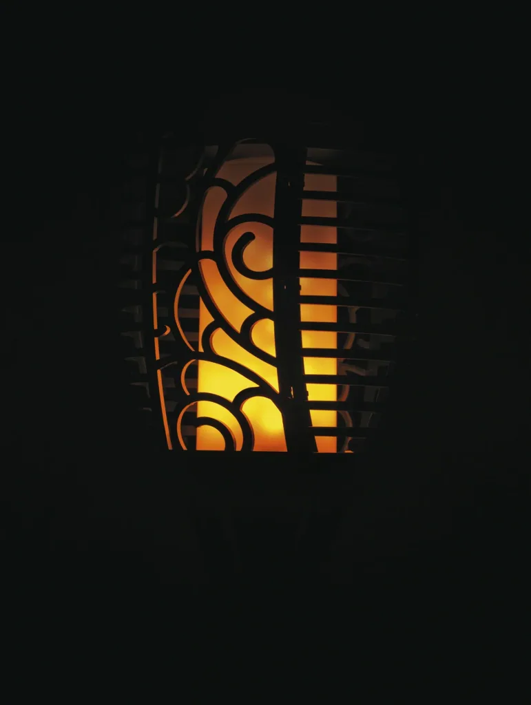 LED torch with flame effect