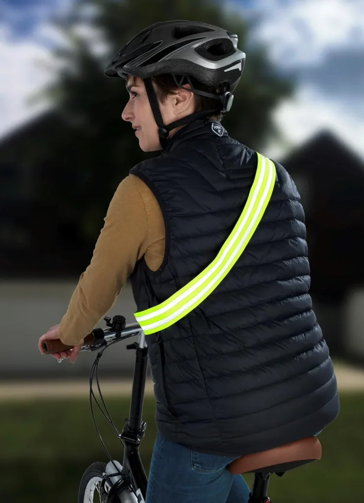 Safety reflective belt