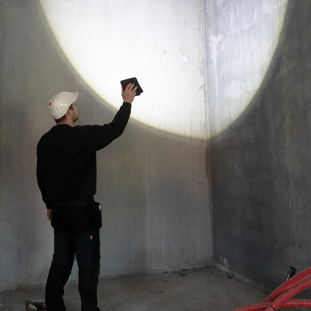 Handheld floodlight NOVA 2 CAS
