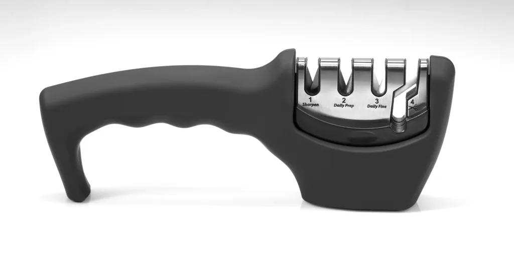 Knife sharpener, 4-stage