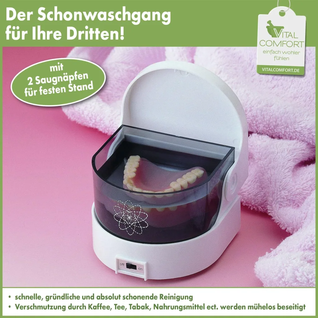 Battery-operated denture cleaner