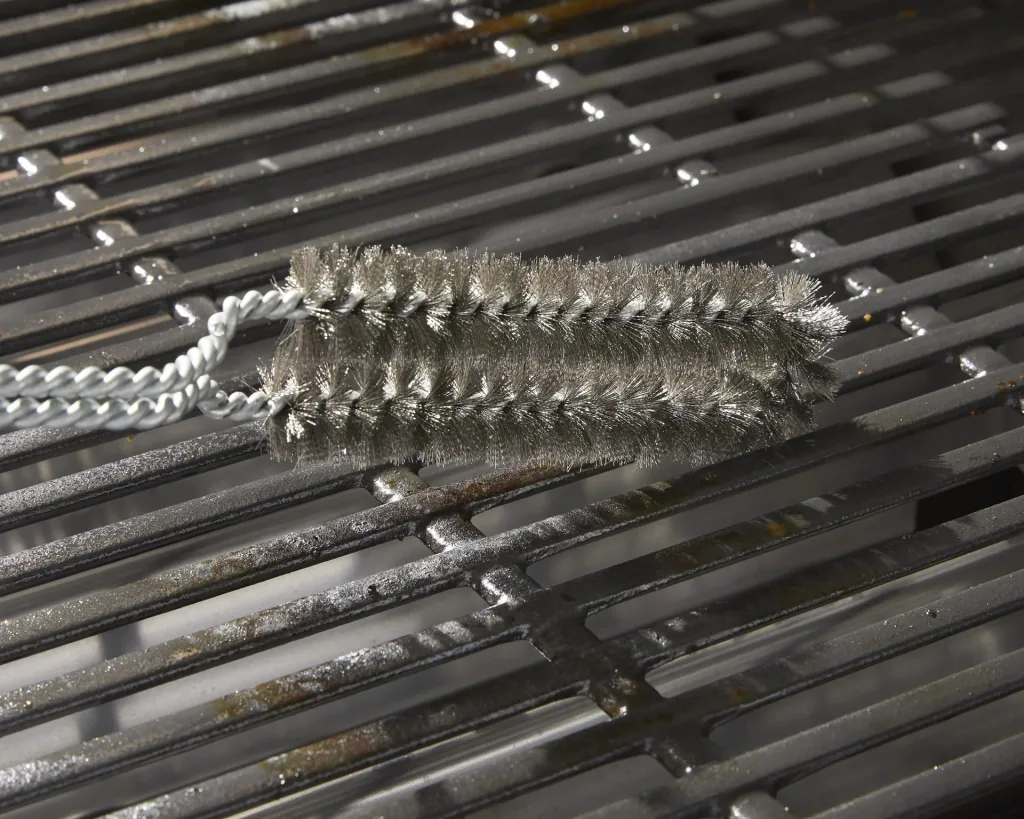 Narrow grill brush