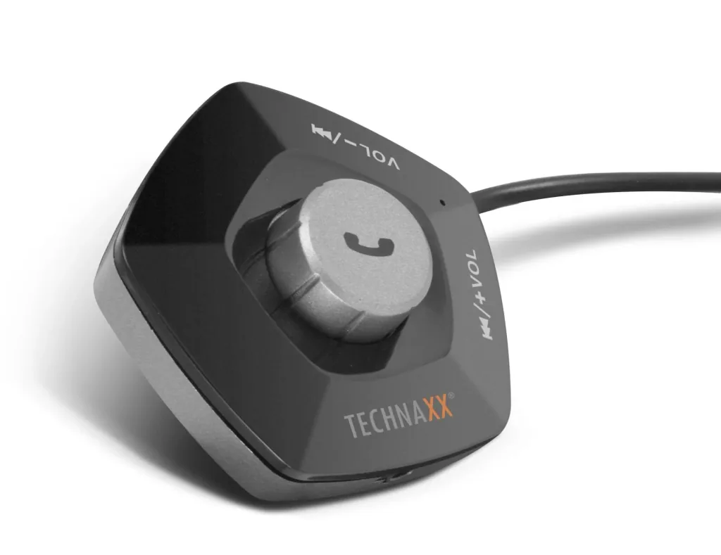 Transmitter FMT1100BT with hands-free function and charging function