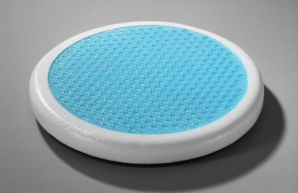 Rotating cushion with gel filling