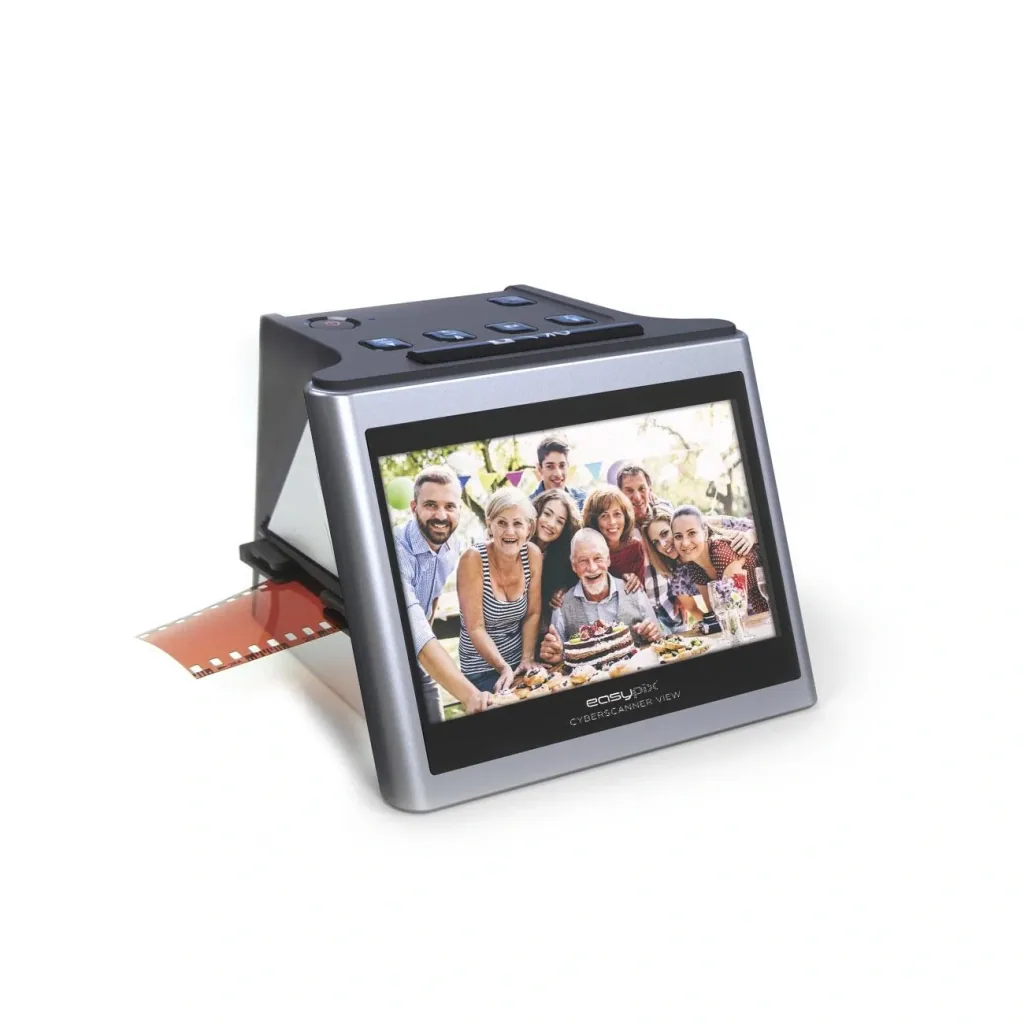 3-in-1 slide and film scanner with 14MP sensor, easy handling, 5", 12.7cm display, up to 22MP resolution