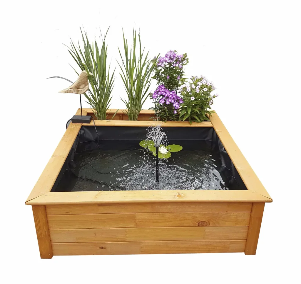 Raised pond with side planting zone Solar