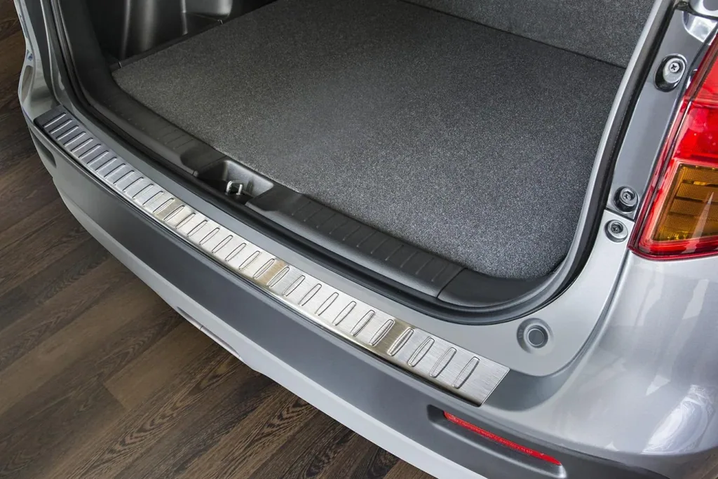 Loading sill protection for Suzuki Vitara II built in 2014>