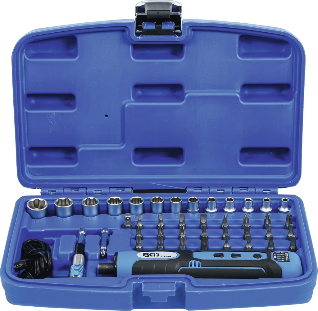 Cordless screwdriver including bit and socket set 41-piece