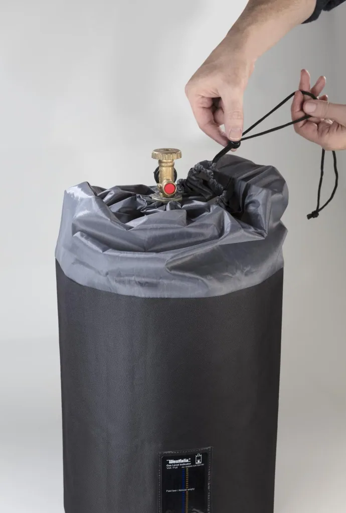 Gas bottle cover with gas level indicator