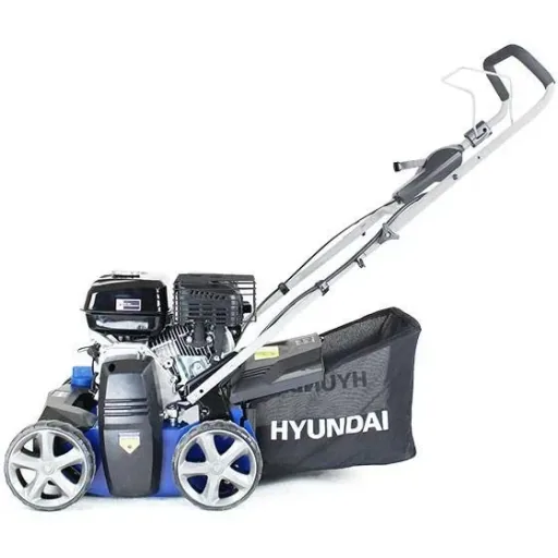 Petrol scarifier