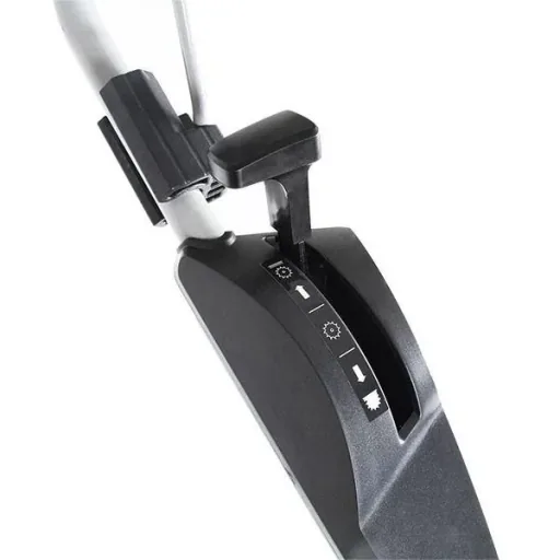 Petrol scarifier