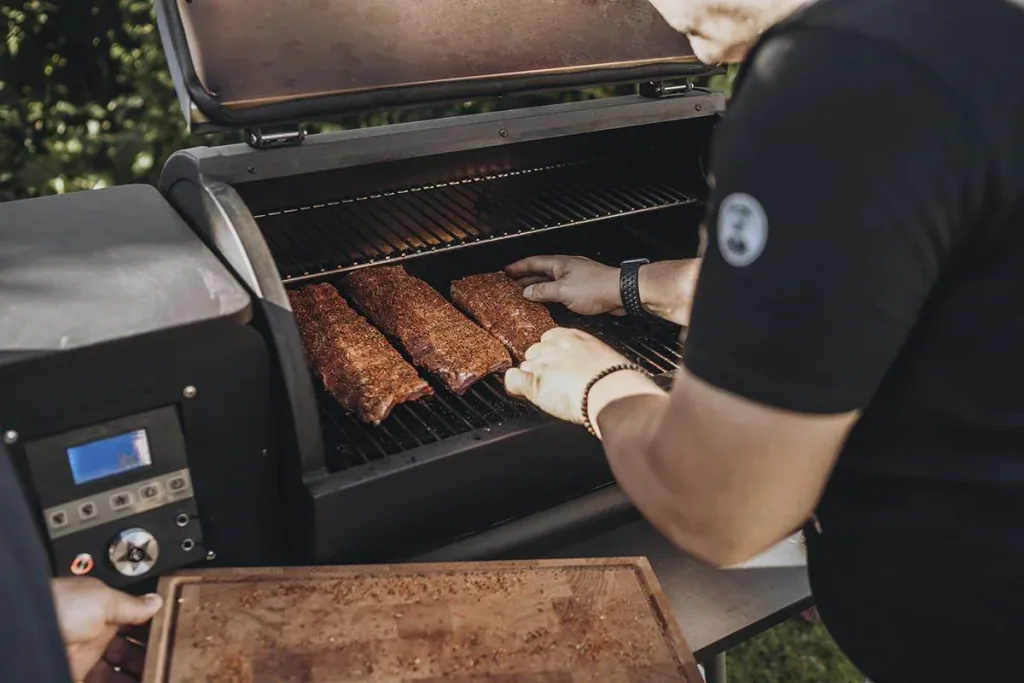 PelletGrill - Sheriff including storage board and brackets