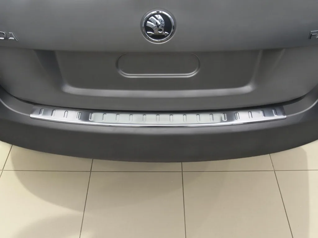 Loading sill protection Skoda Rapid / stainless steel, built 2012-2015, FL 2015>