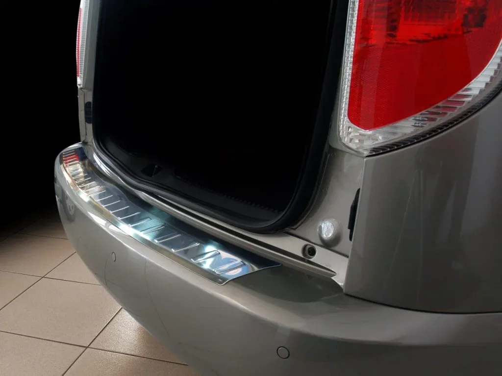 Loading sill protection Skoda Rapid / stainless steel, built 2012-2015, FL 2015>