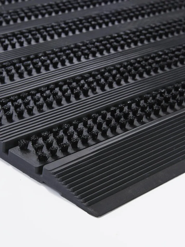 Rubber brush doormat Grand Brush 48 x 78 cm anthracite