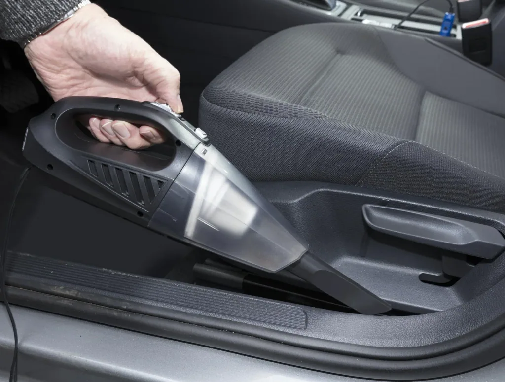 12 volt vacuum cleaner