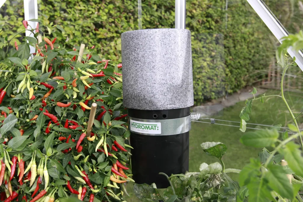 Hydromat with 2.5 litre capacity and 50 drip rods