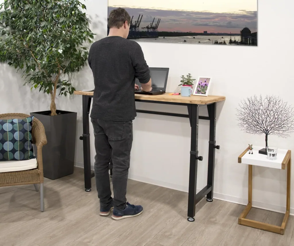 Height-adjustable workbench