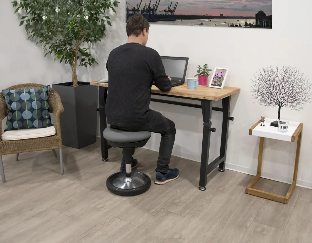 Height-adjustable workbench