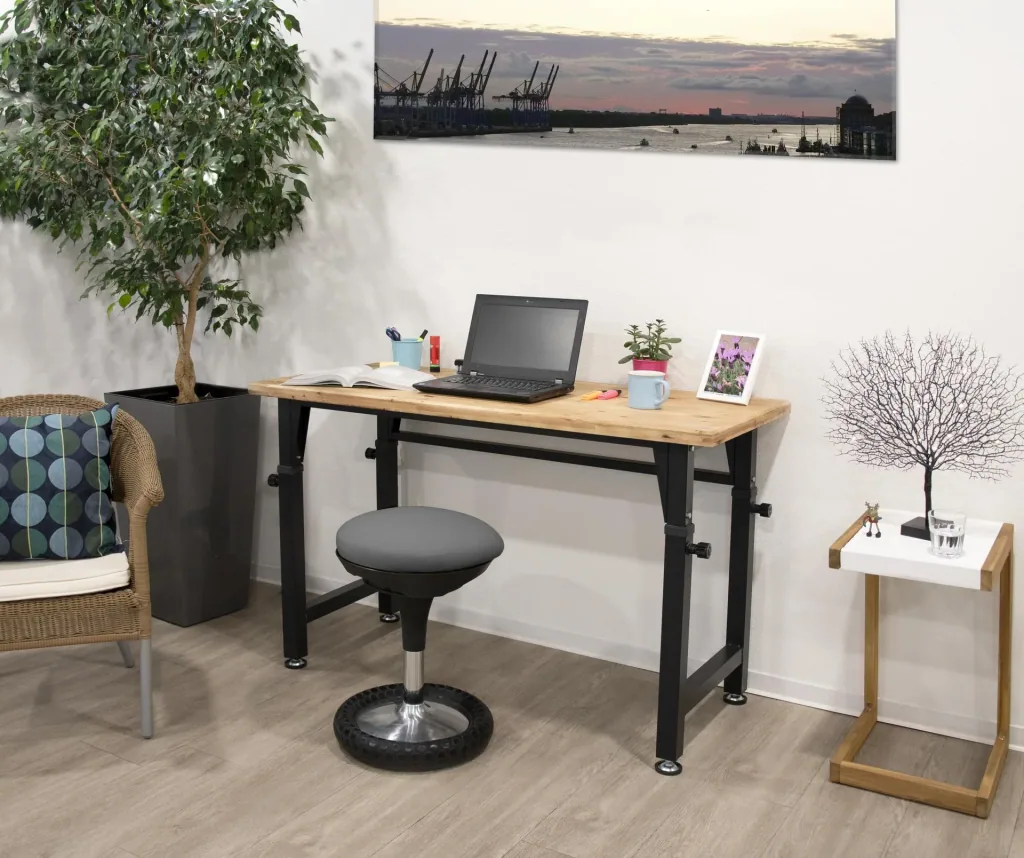 Height-adjustable workbench