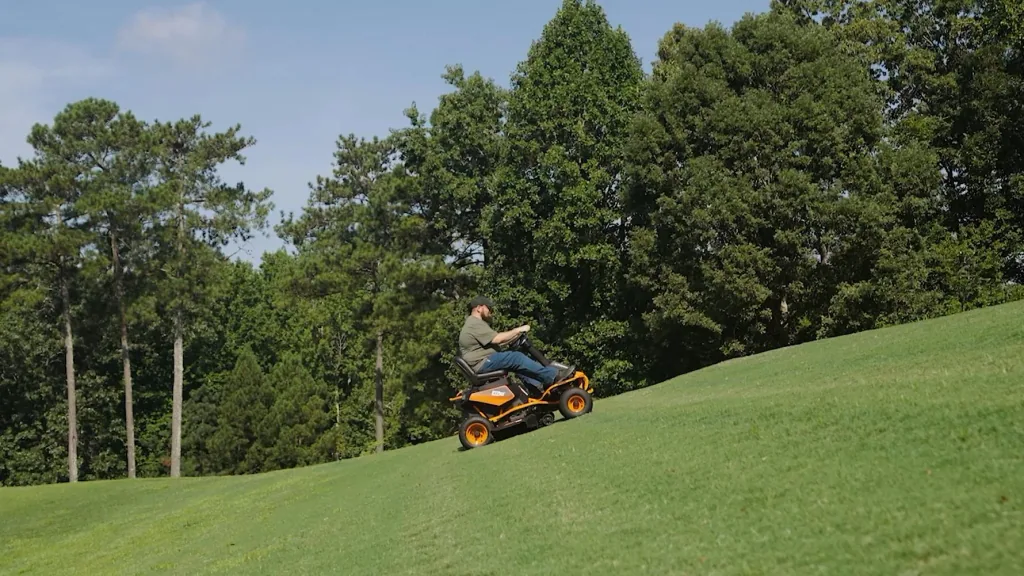 Cordless ride-on mower 56 V LFP