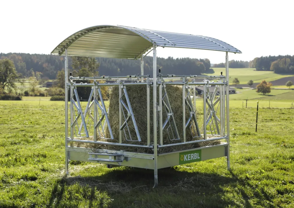 Square hay rack "Standard" with self-locking feeding grid