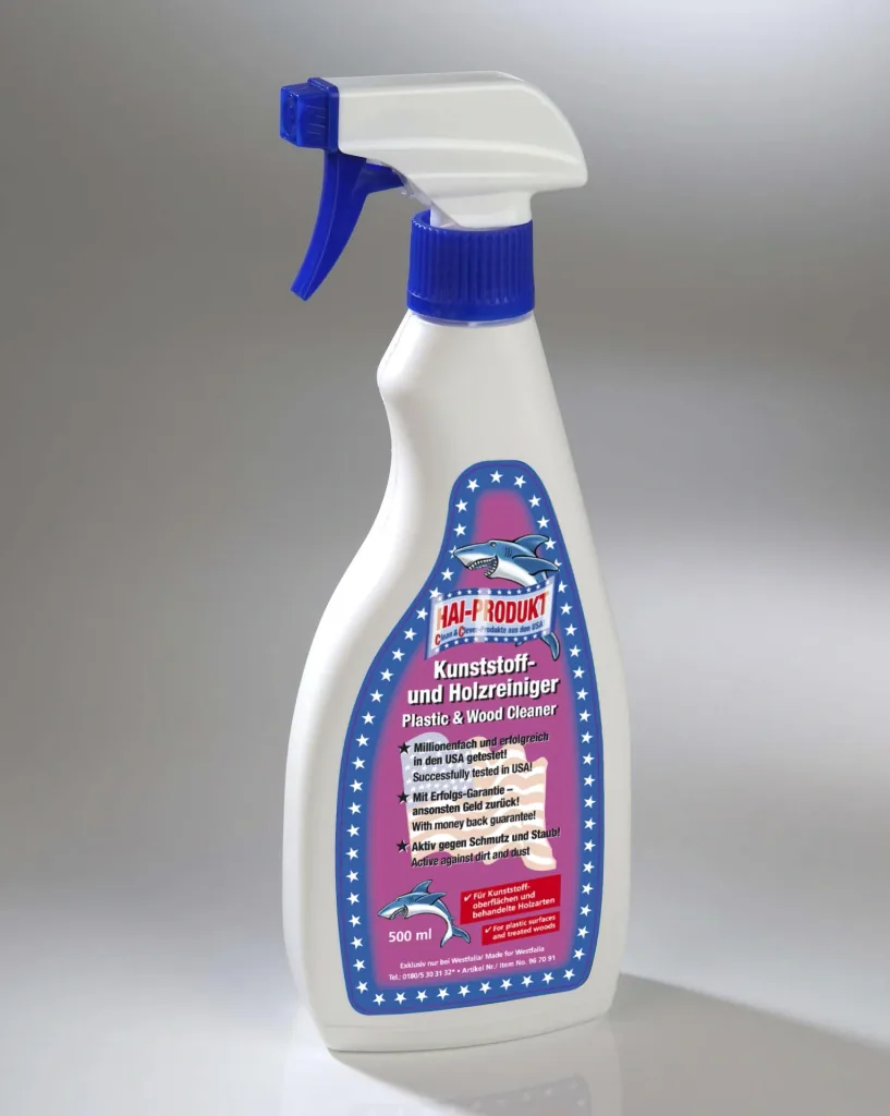 Wood protection oil and wood cleaner in a value set