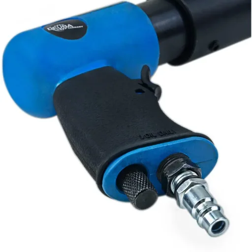 Pneumatic needle scaler including replacement head