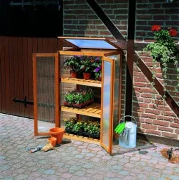Growing cabinet for plants