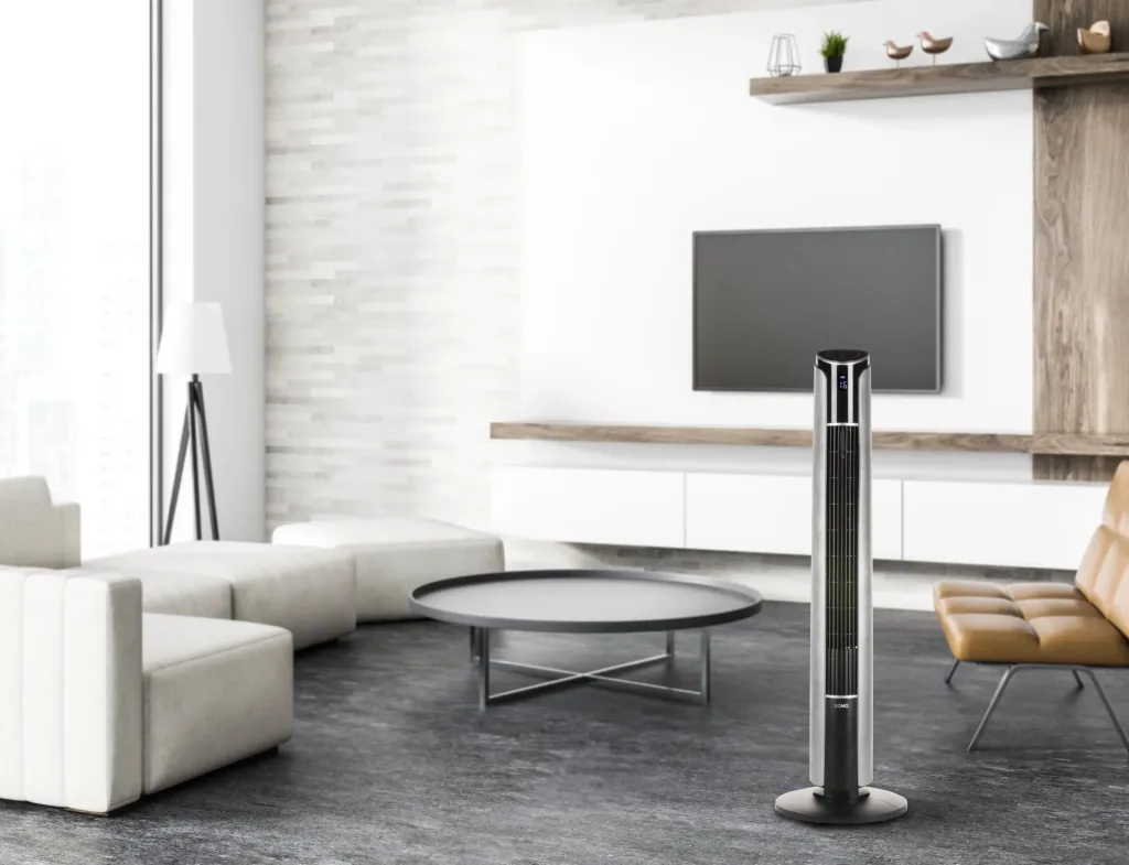 Column fan with swivel function