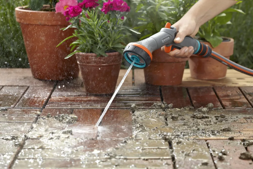 Comfort cleaning shower