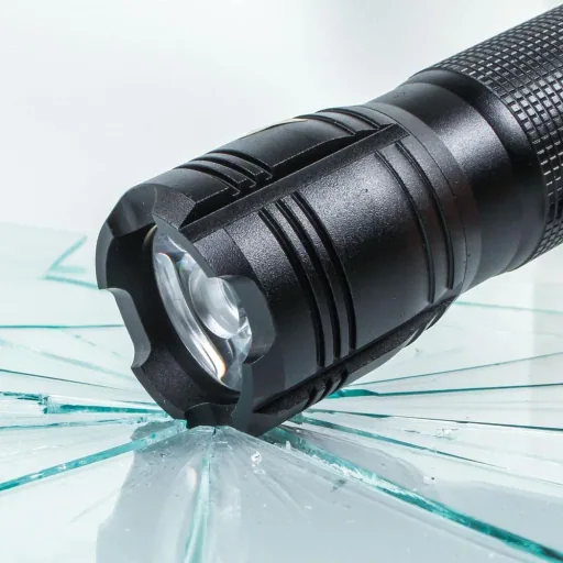 Tactical High Performance Flashlight Agent 1.2FT 5 Watt with Shock Light