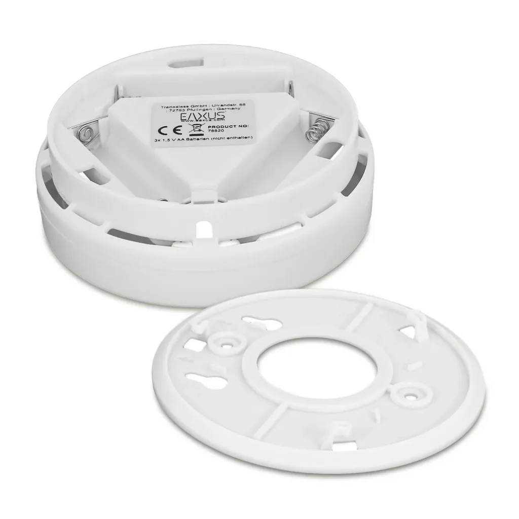 Carbon monoxide detector DIN EN5029 tested with loud 85 dB alarm
