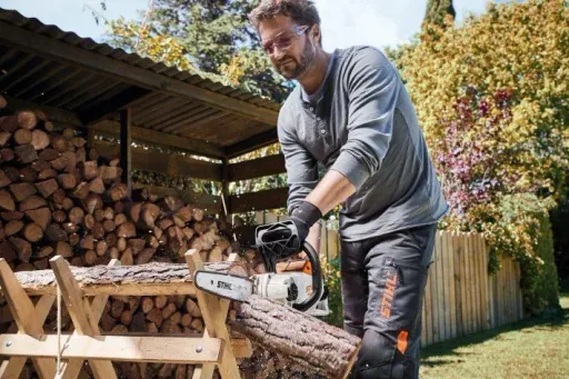 Cordless chainsaw MSA 140 C-B in a set with AK 30 battery and standard charger AL 101