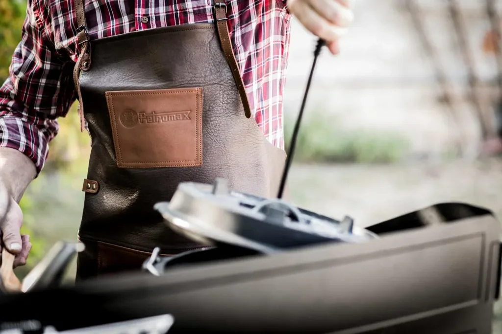 Buffalo leather apron with crossed back strap