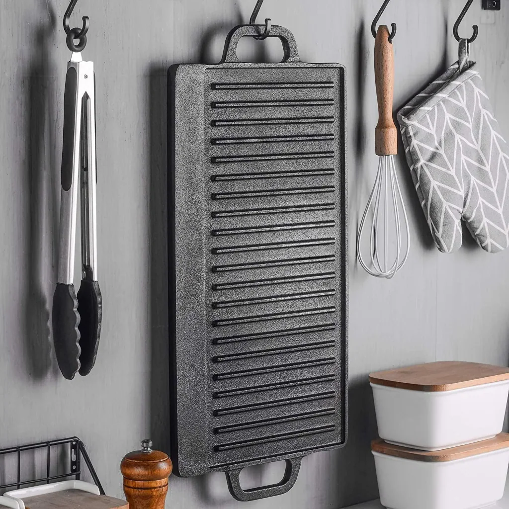 2-in-1 reversible grill plate + cast iron pan