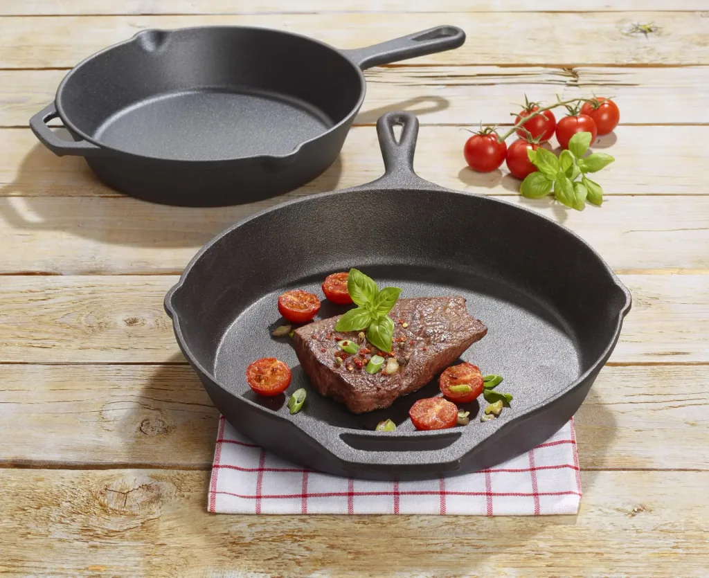 2-in-1 reversible grill plate + cast iron pan