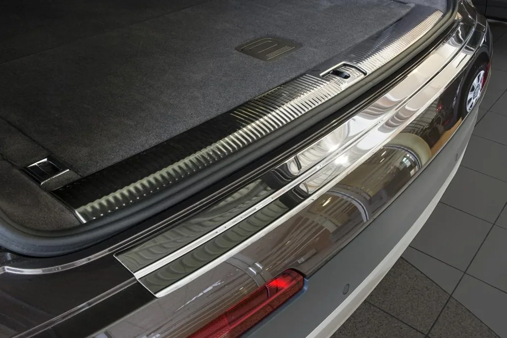 Loading sill protection for Audi Q7 II built from 2015>