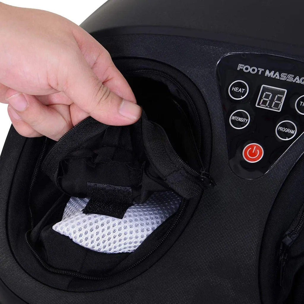 Foot massager with heat function