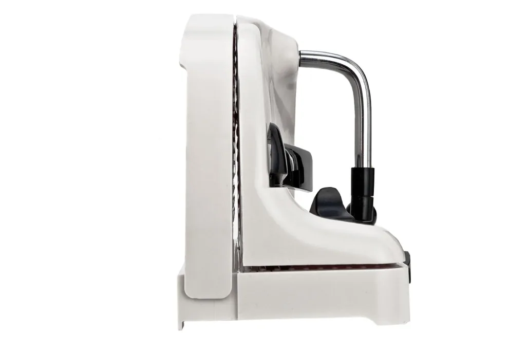 Bread slicer with hand crank