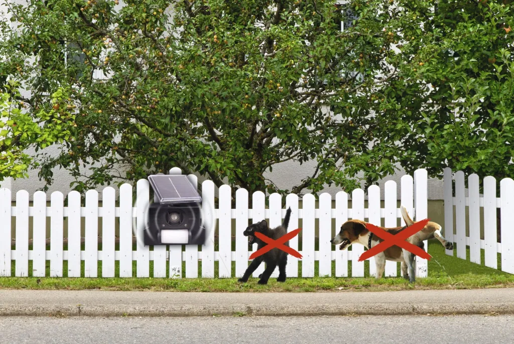Solar dog and cat repellent
