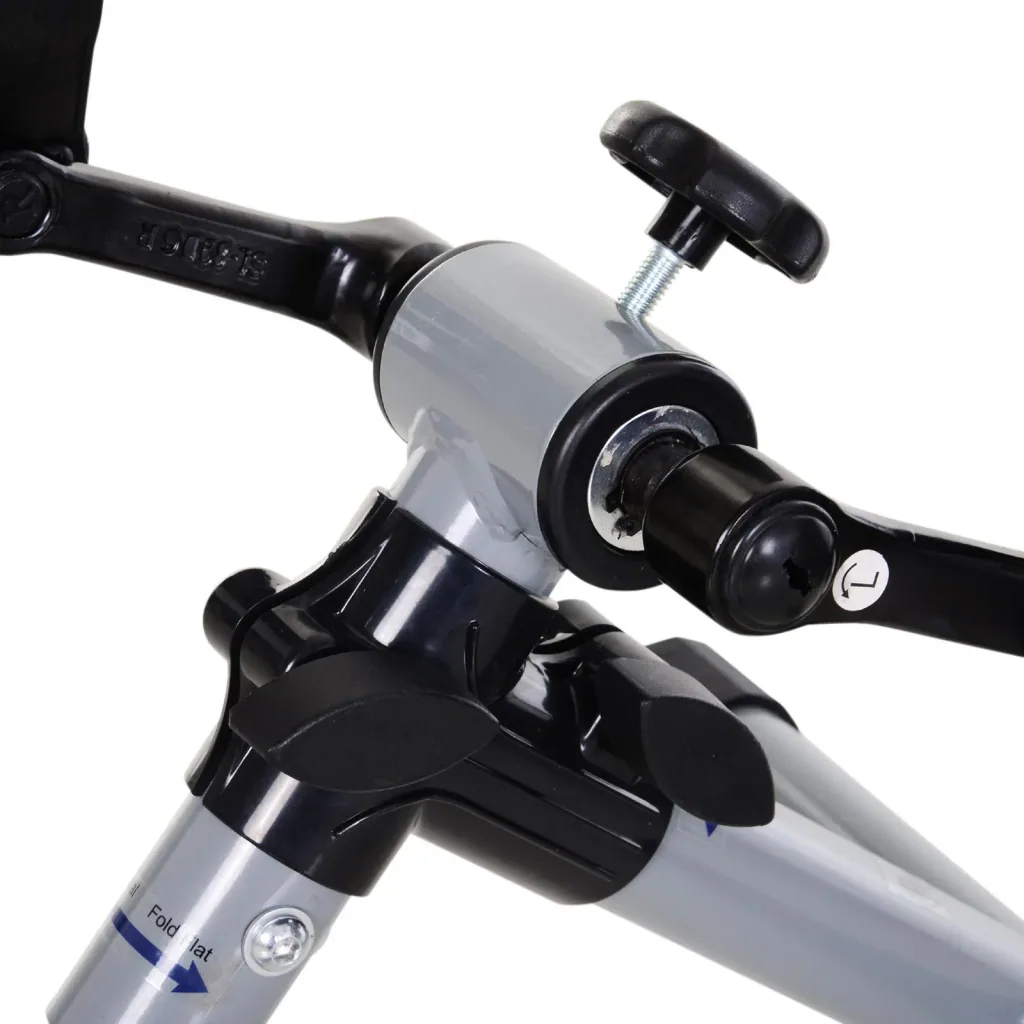 Mini exercise bike with pedals