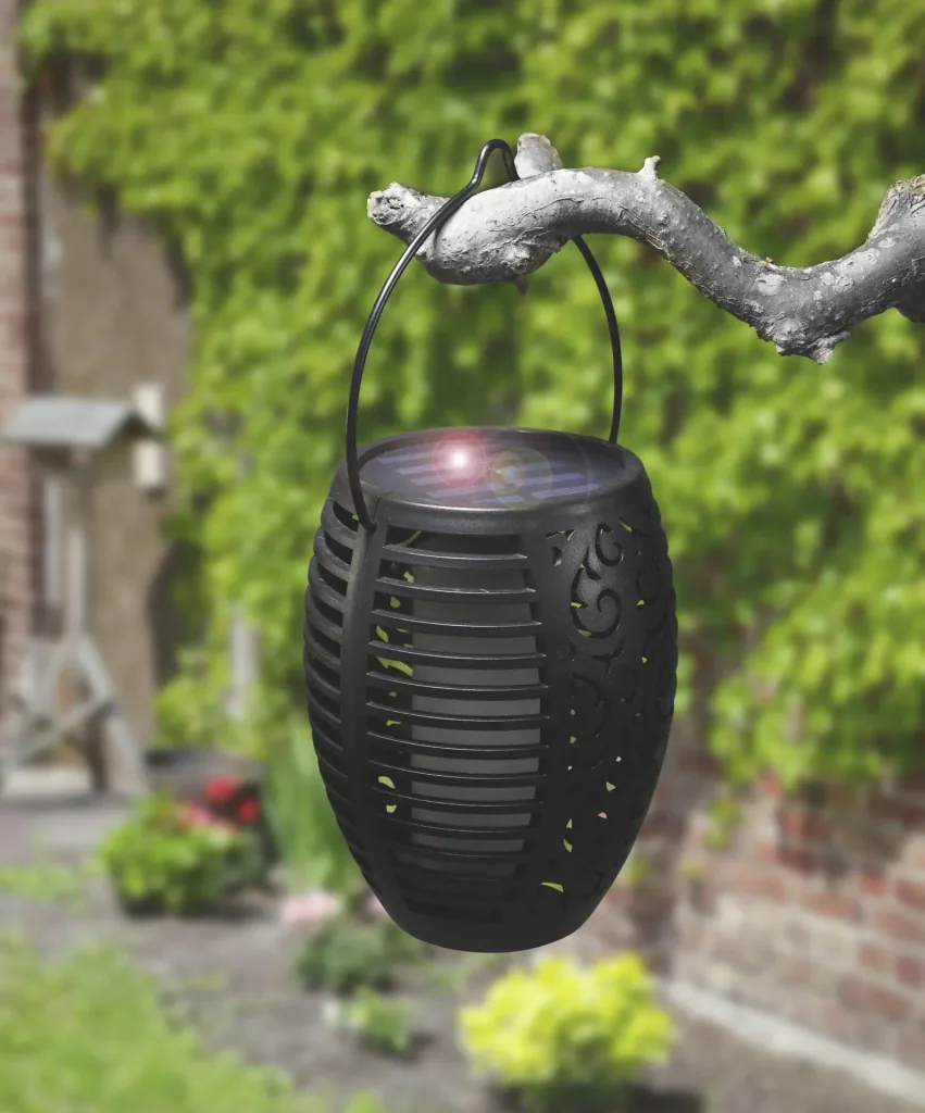 3-in-1 solar light with flame imitations