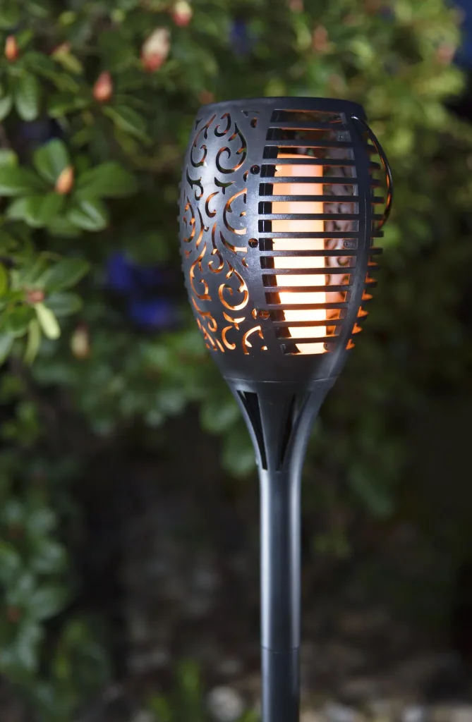 3-in-1 solar light with flame imitations