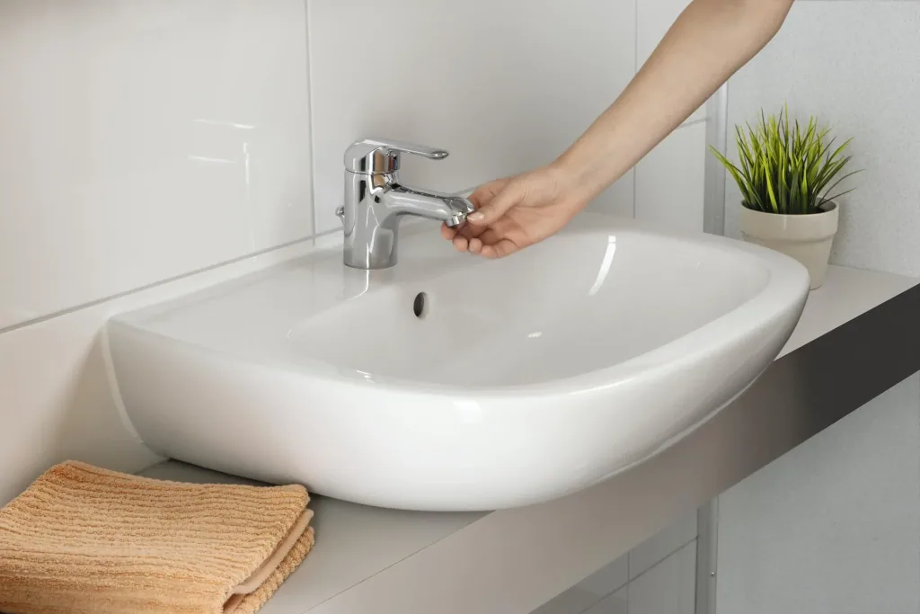 Aerator for water fittings, for kitchen and bathroom
