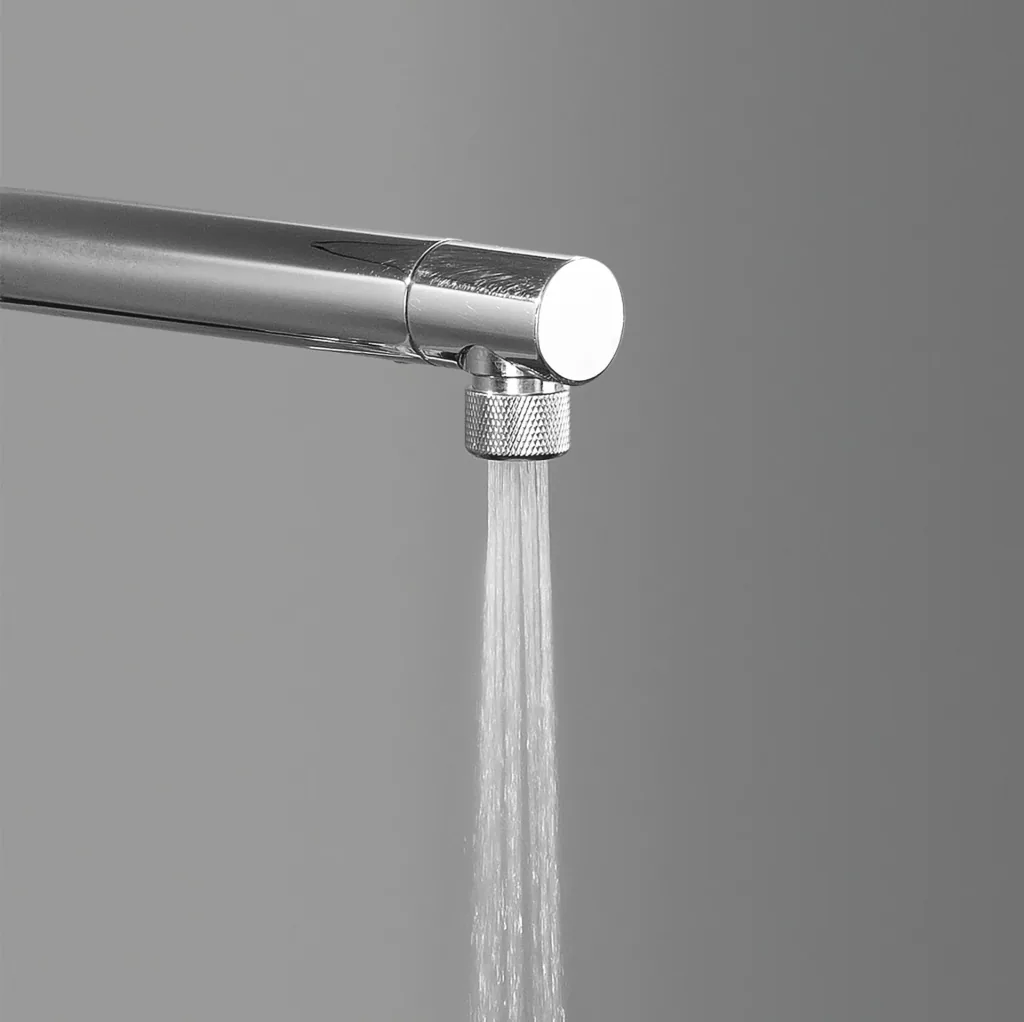 Aerator for water fittings, for kitchen and bathroom