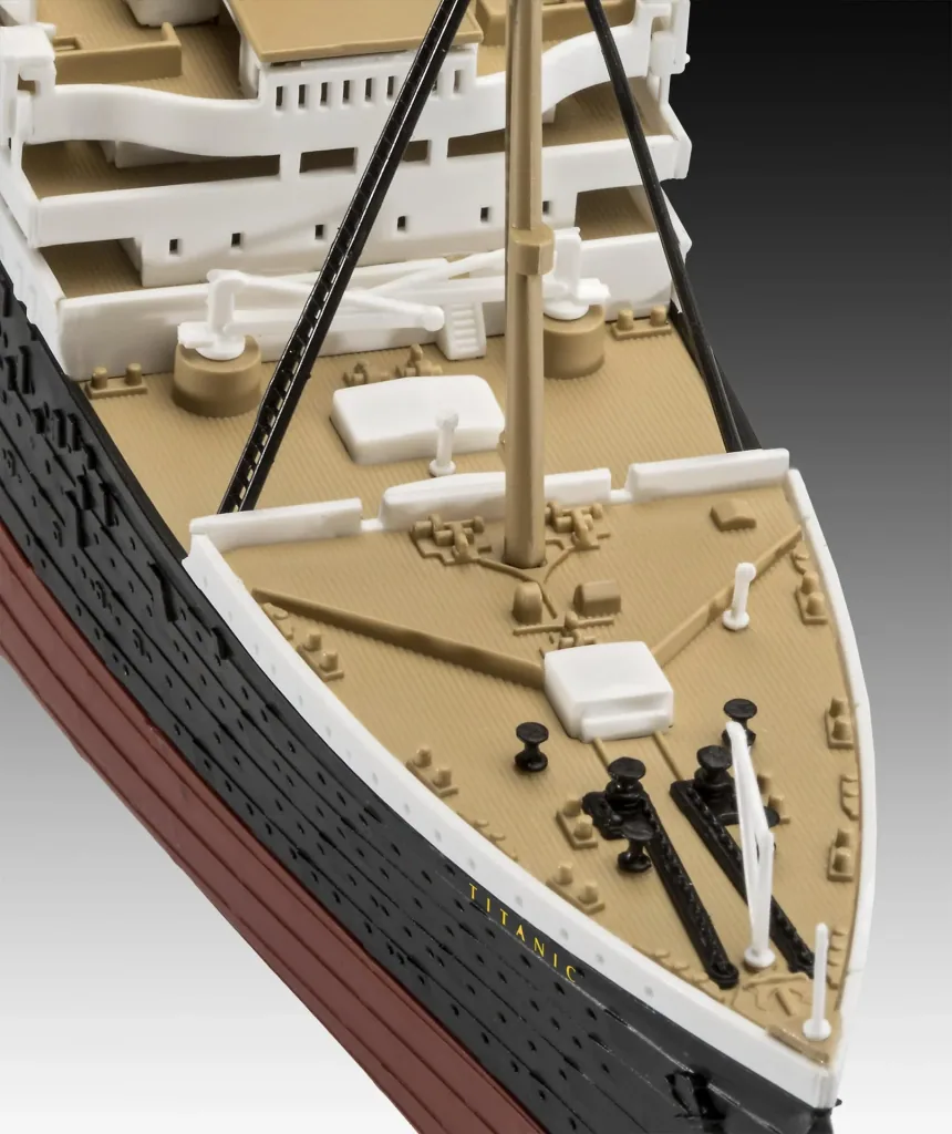 Model kit RMS Titanic + 3D Puzzle (Iceberg) in scale 1/600 - 156 pieces