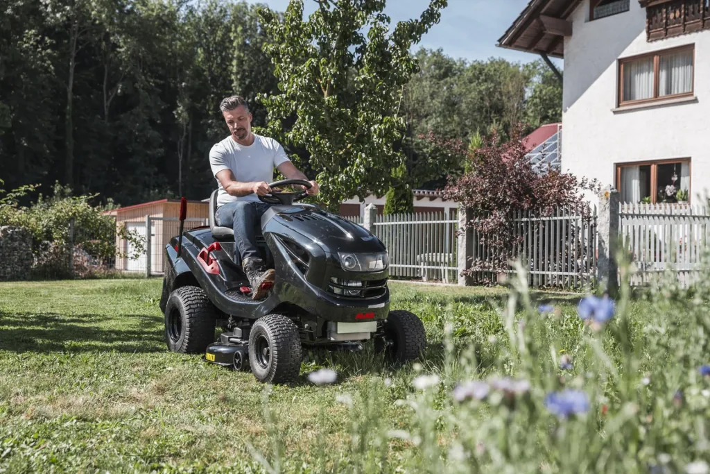 Benzine grastractor Easy 15-93.2 HD-A – 2 in 1 functie