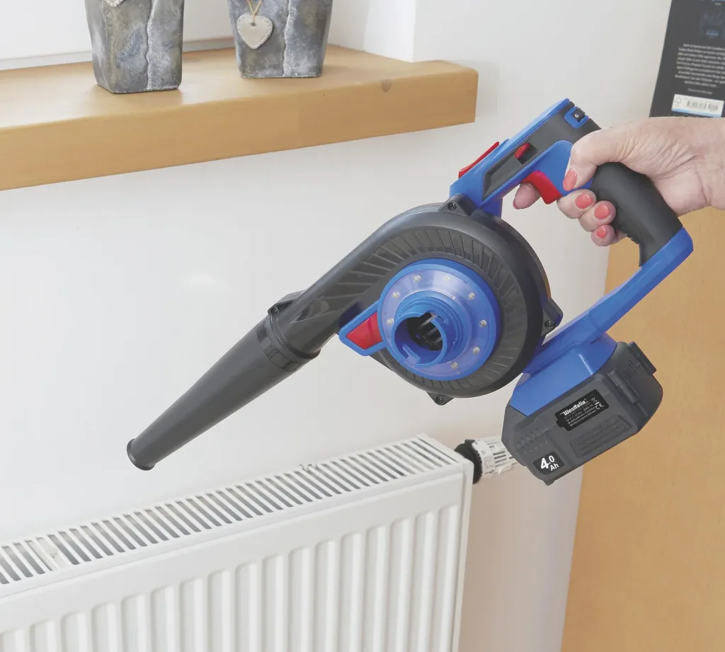 Multifunctionele blower 18 V Li-ion AMG 18 inclusief 1 accu 2,0 Ah en lader